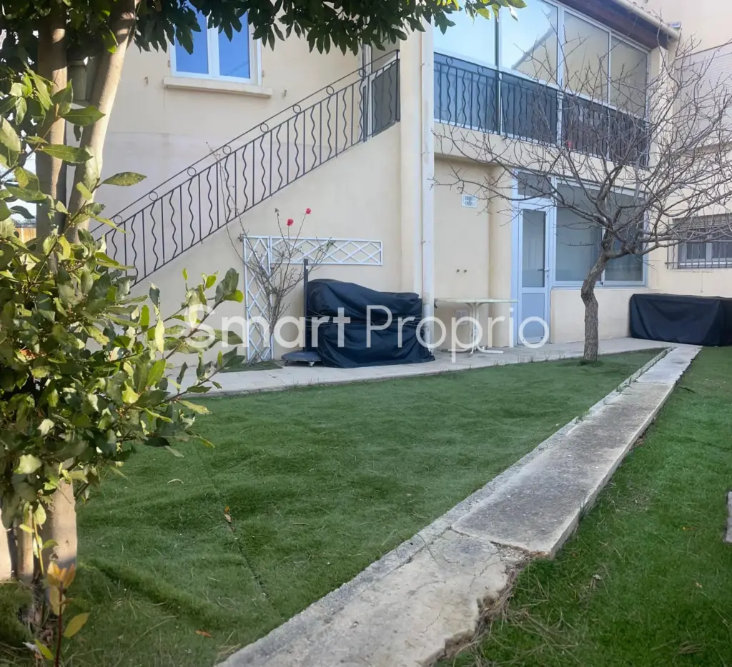 Maison à vendre à Istres - 4 pièces, 82 m² avec jardin