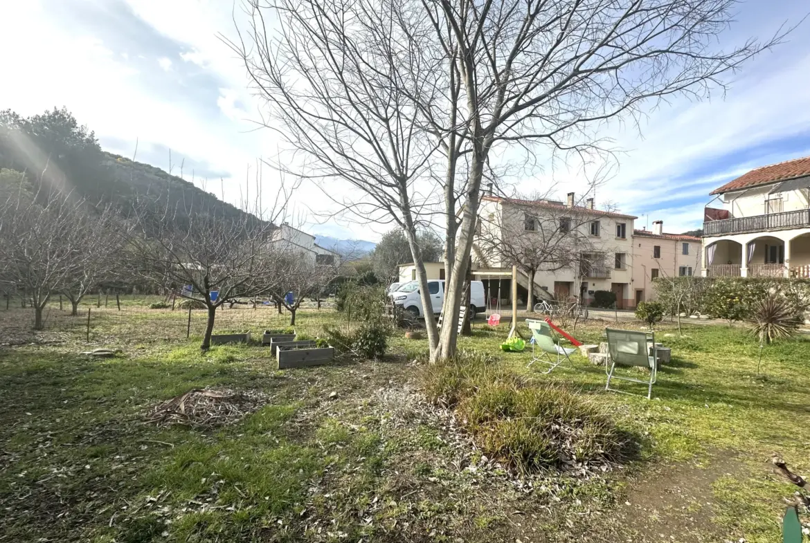 Appartement lumineux 66 m² avec jardin et terrasse à Reynes 