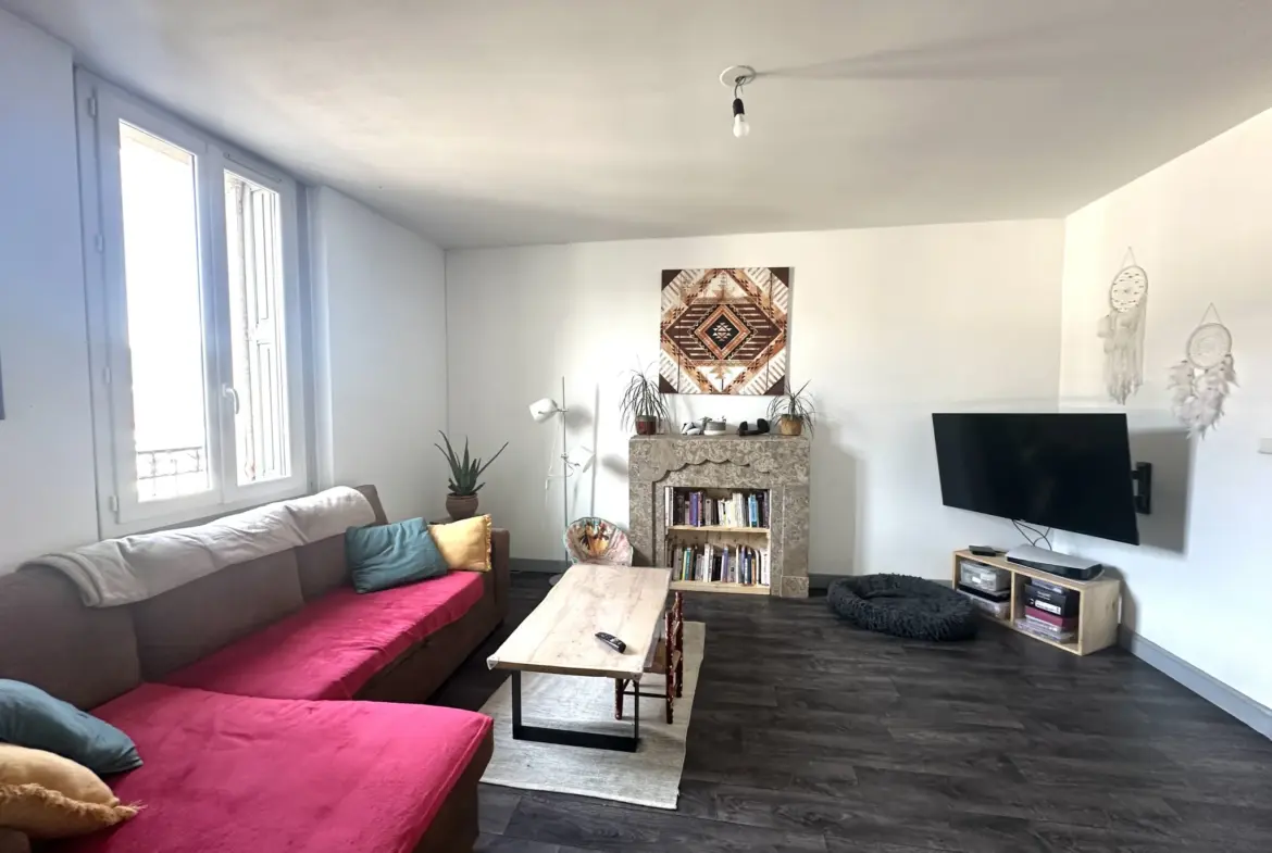 Appartement lumineux 66 m² avec jardin et terrasse à Reynes 