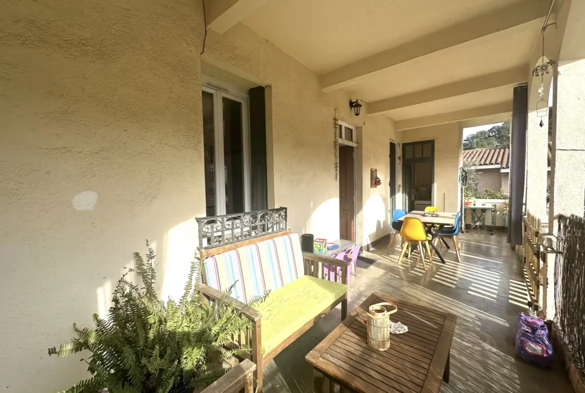 Appartement lumineux 66 m² avec jardin et terrasse à Reynes 