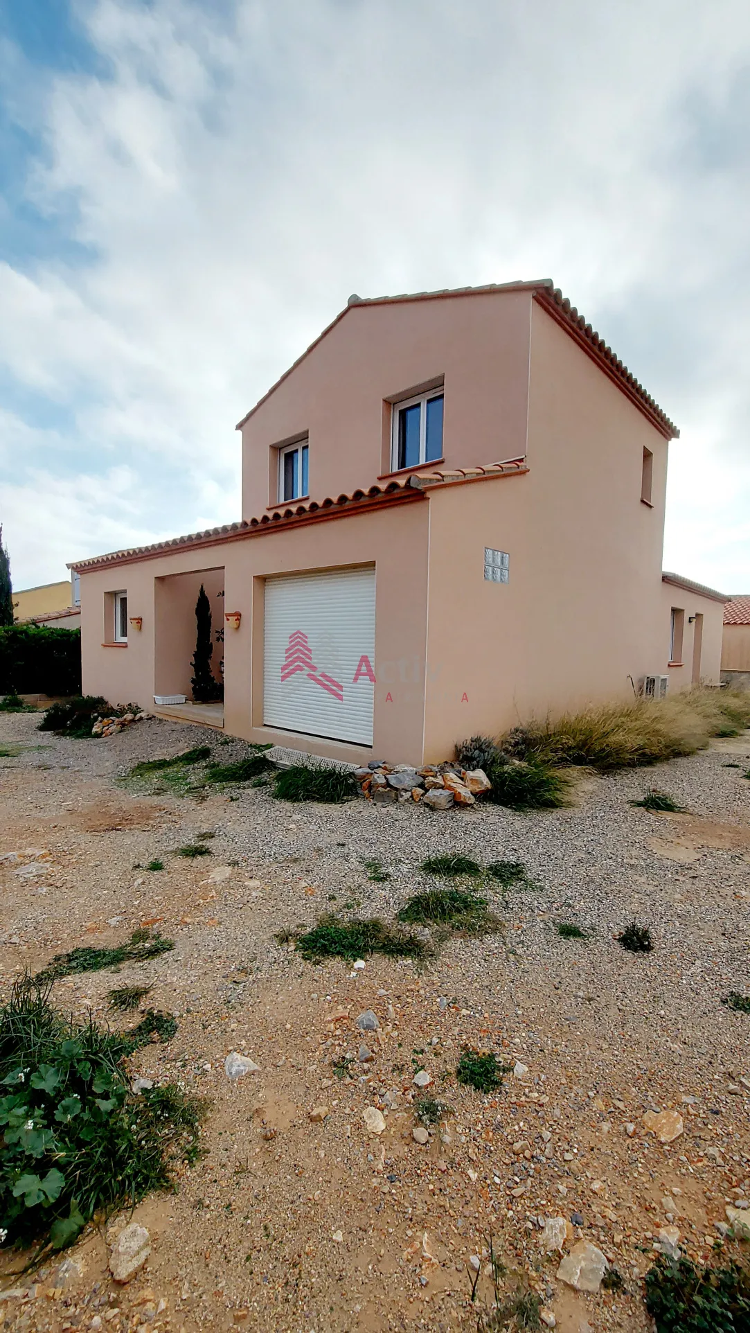 Villa récente T5 à vendre à Fitou - 280 000 € 