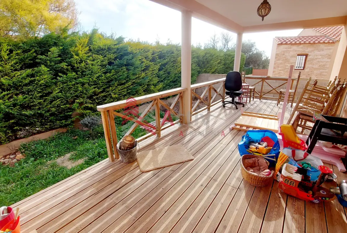 Villa récente T5 à vendre à Fitou - 280 000 € 