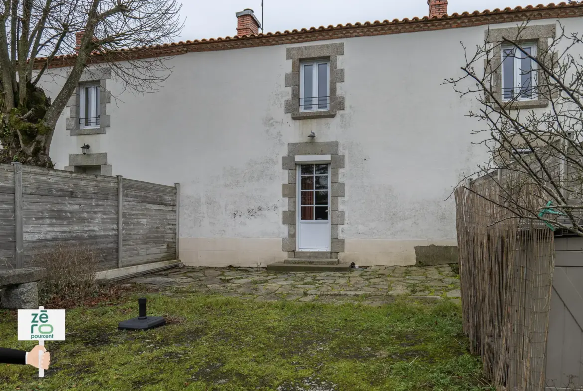 Appartement dans Longère Rénovée avec Jardin à Les Brouzils 