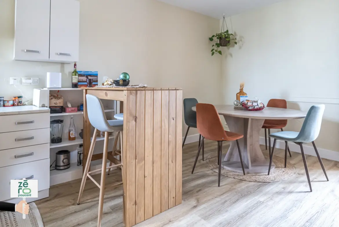 Appartement dans Longère Rénovée avec Jardin à Les Brouzils 