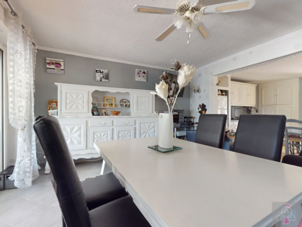 Maison mitoyenne à vendre à Mont sous Vaudrey - 162 m², 4 chambres 