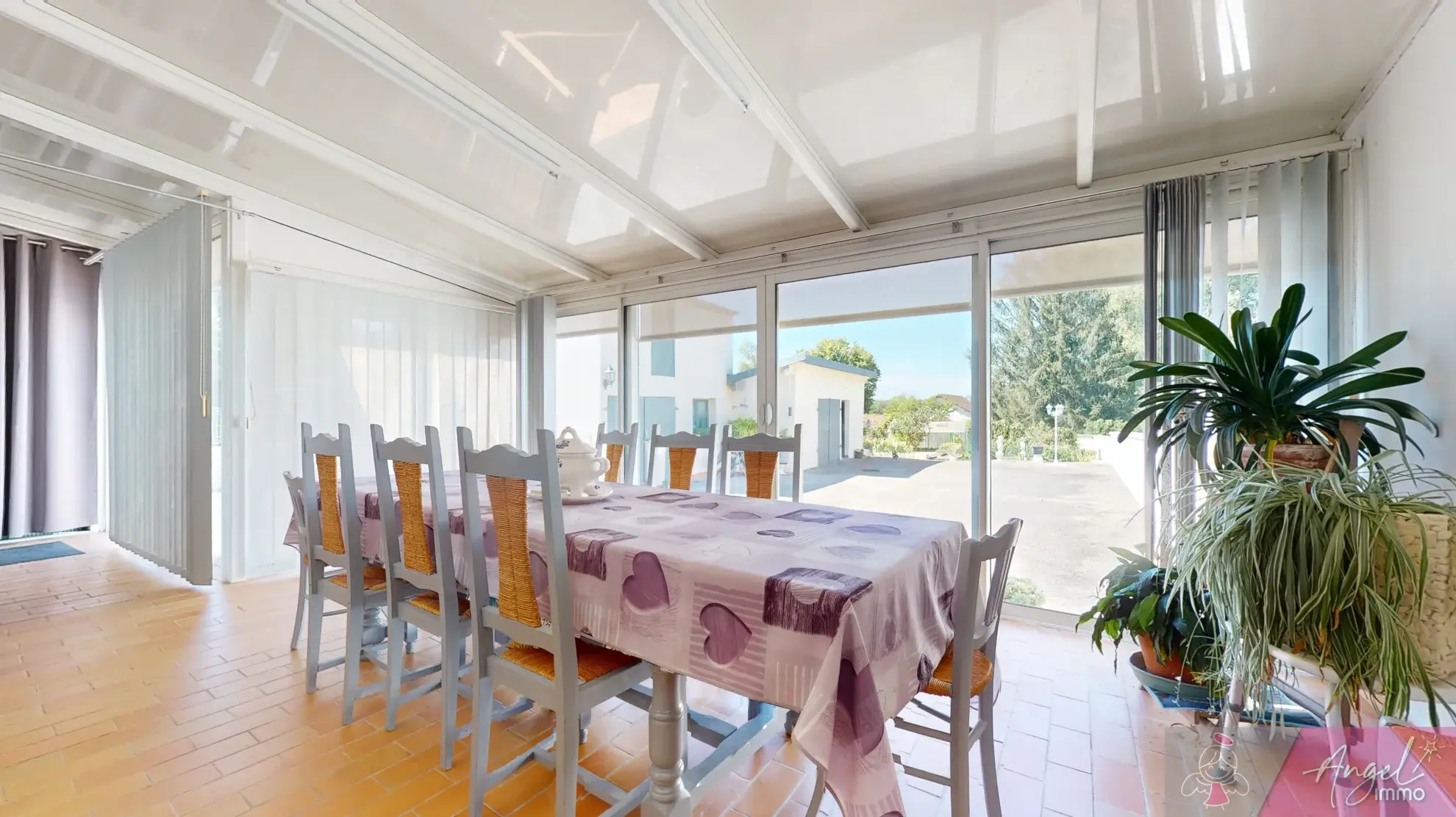 Maison mitoyenne à vendre à Mont sous Vaudrey - 162 m², 4 chambres 