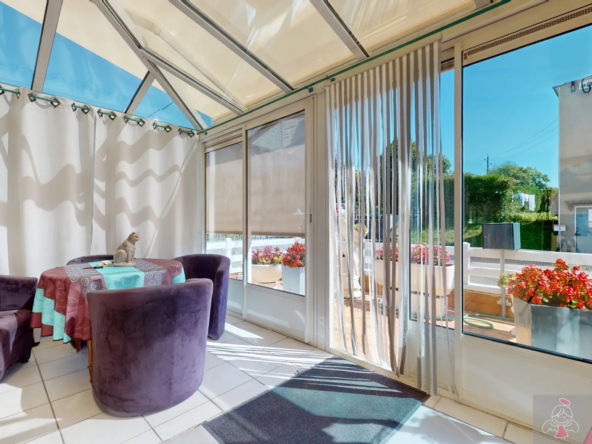 Maison mitoyenne à vendre à Mont sous Vaudrey - 162 m², 4 chambres