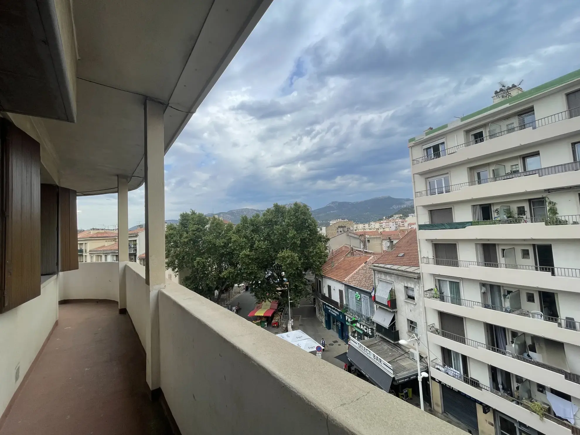 À vendre : Appartement 2 pièces de 42 m² à Toulon dans le quartier du Pont du Las 