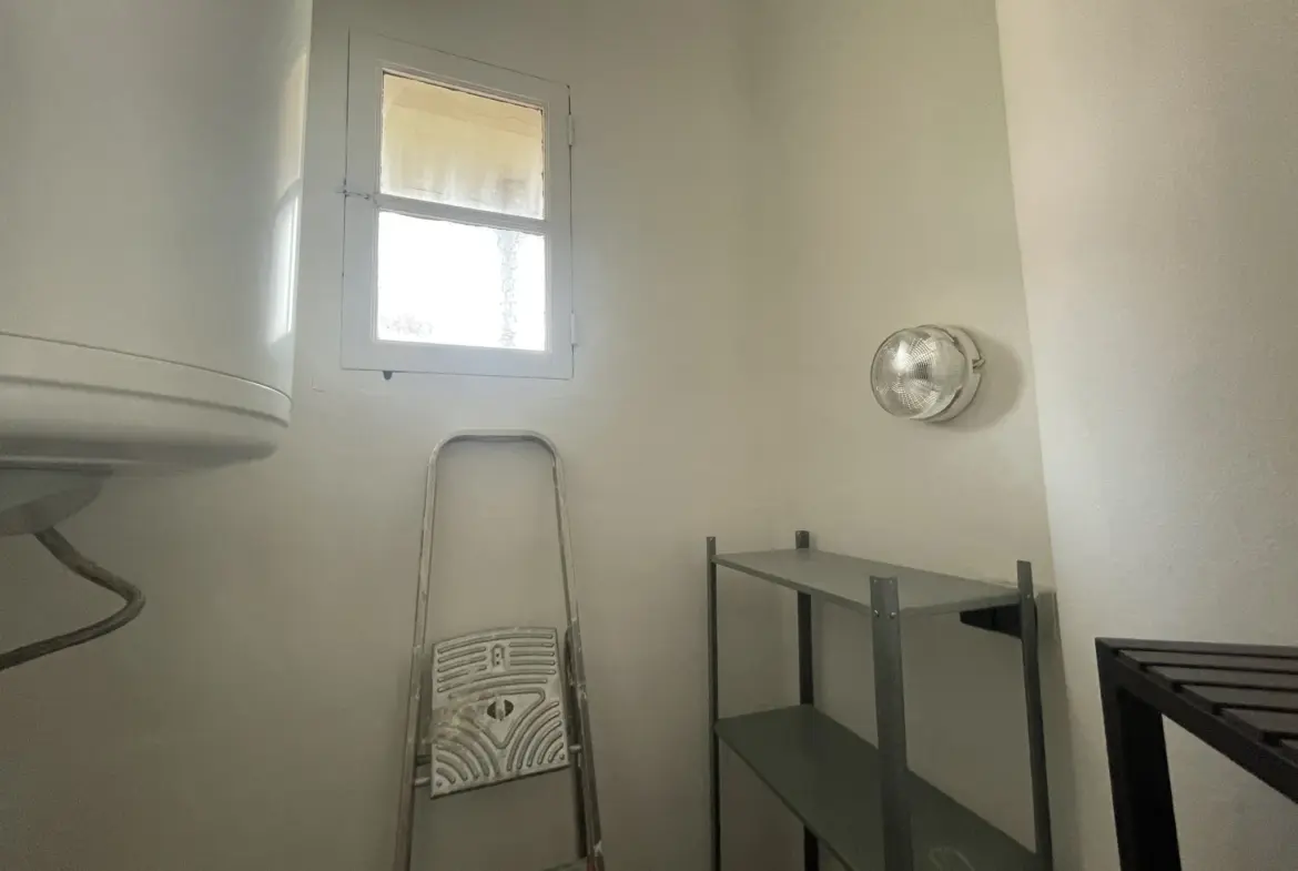 À vendre : Appartement 2 pièces de 42 m² à Toulon dans le quartier du Pont du Las 