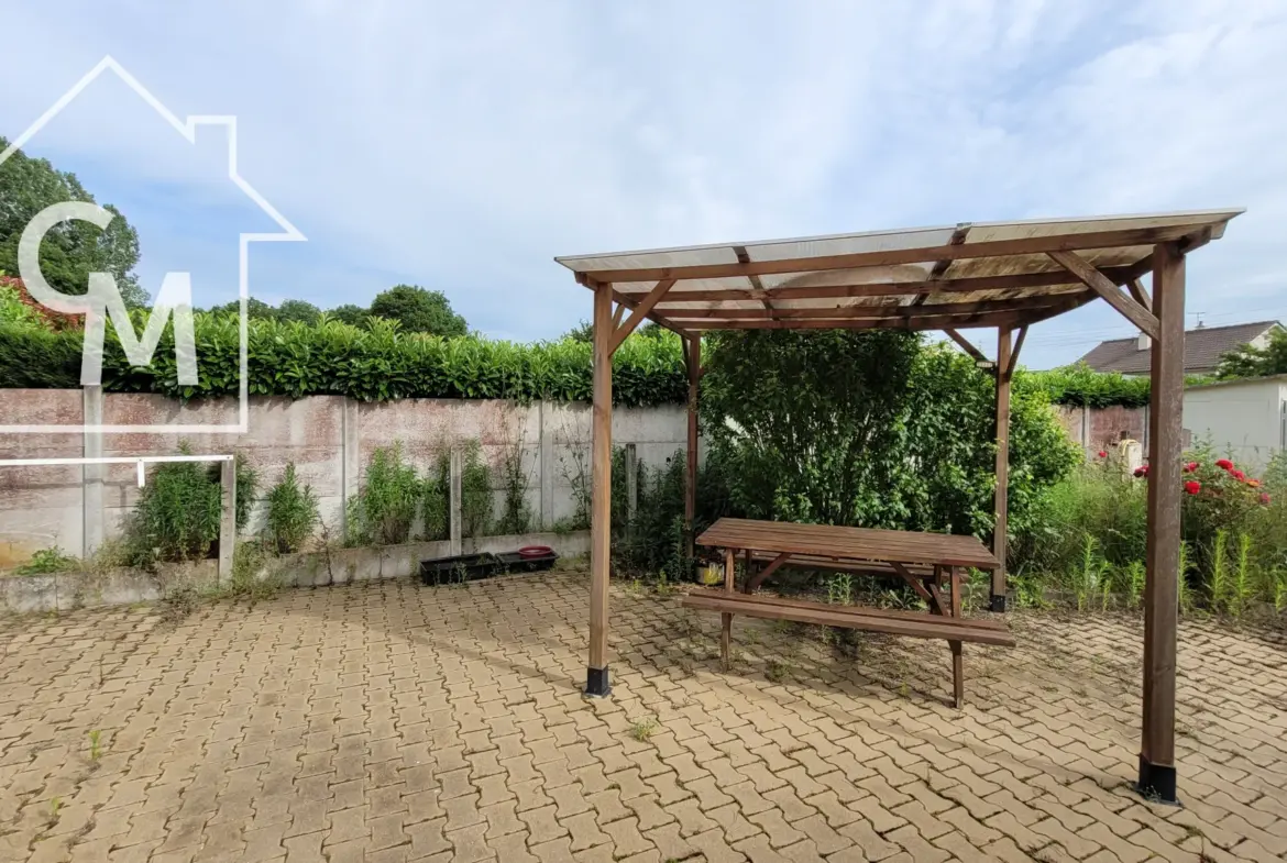 Maison à vendre à Le Pechereau - 109 m² avec jardin clos 