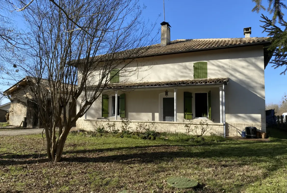 Maison en pierre au calme près de Bazas 