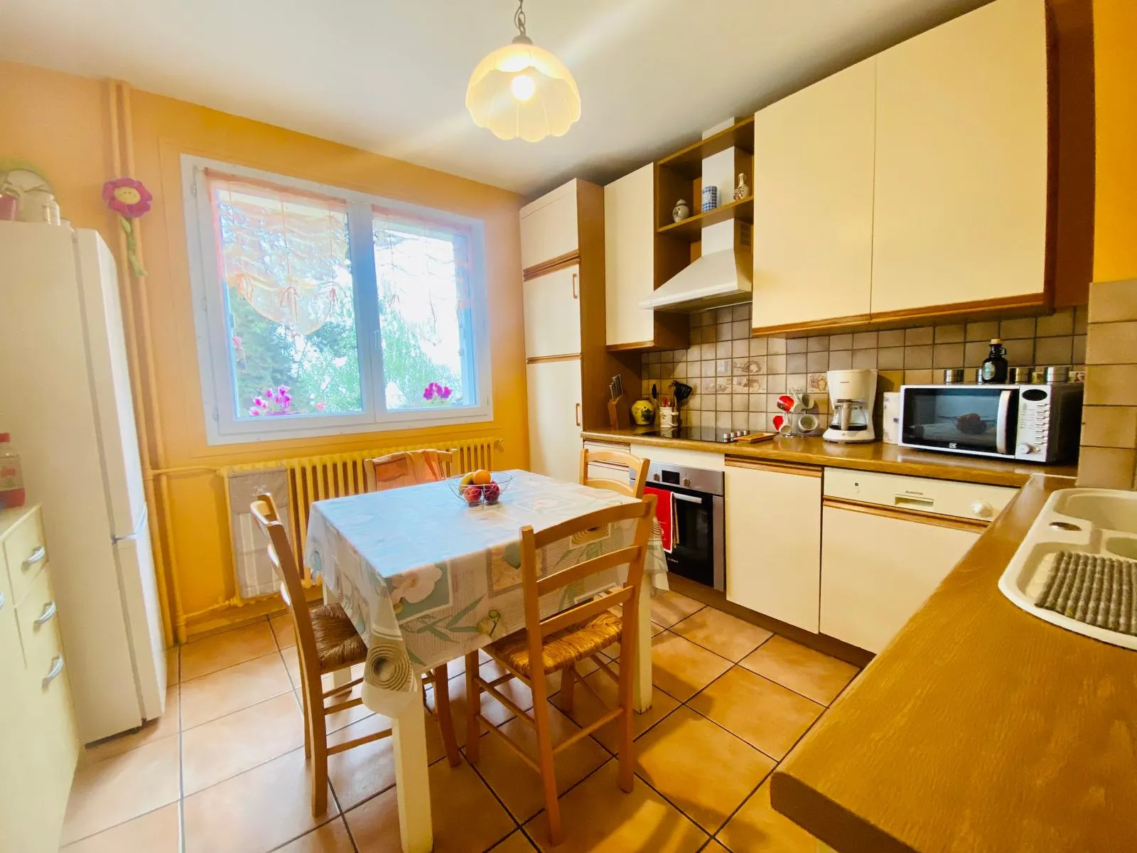 Appartement T2 à Evian-les-Bains, près du centre-ville 