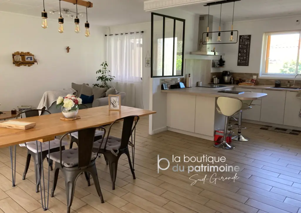 Maison de plain-pied 125 m² joliment rénovée à Captieux