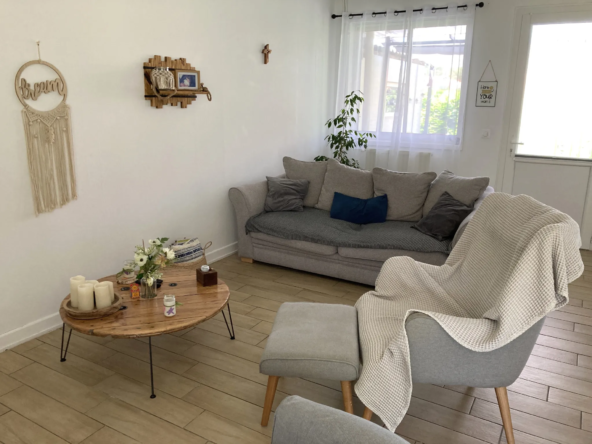 Maison de plain-pied 125 m² joliment rénovée à Captieux 