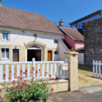 Maison de village entièrement meublée à Preigney