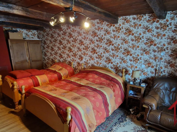 Maison de village entièrement meublée à Preigney 