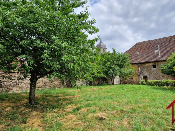 Maison de village entièrement meublée à Preigney 