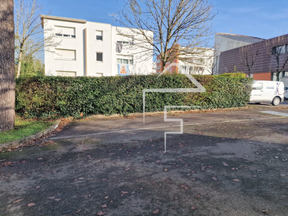 À vendre : Appartement T2 lumineux à Nantes Eraudière avec balcon et stationnement 