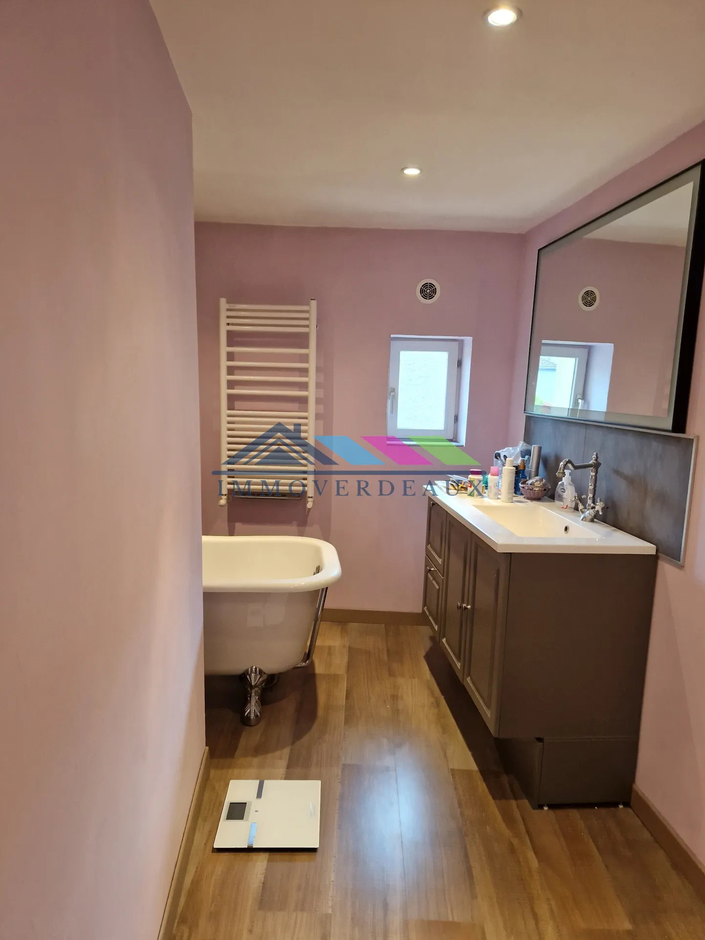 Maison rénovée à Drouville avec 4 chambres, jardin et terrasse 