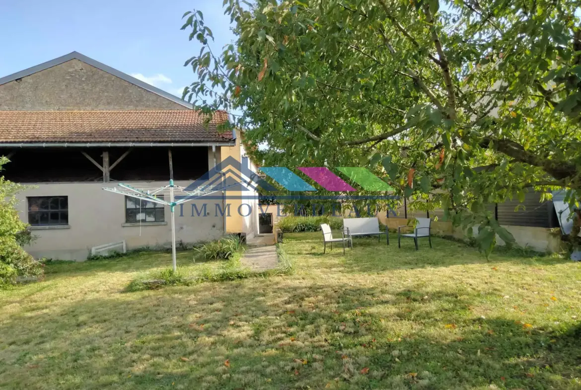 Maison rénovée à Drouville avec 4 chambres, jardin et terrasse 