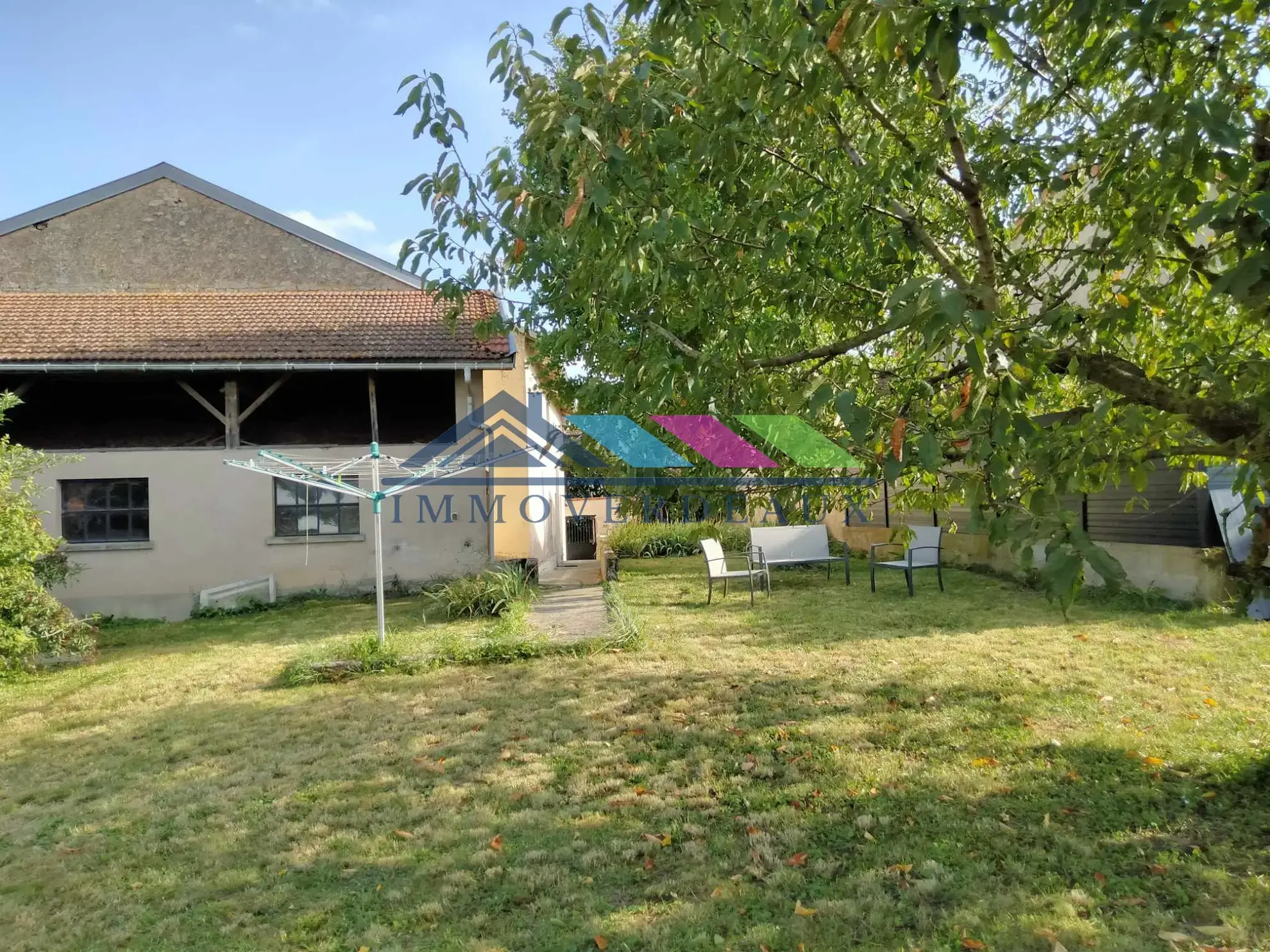 Maison rénovée à Drouville avec 4 chambres, jardin et terrasse 