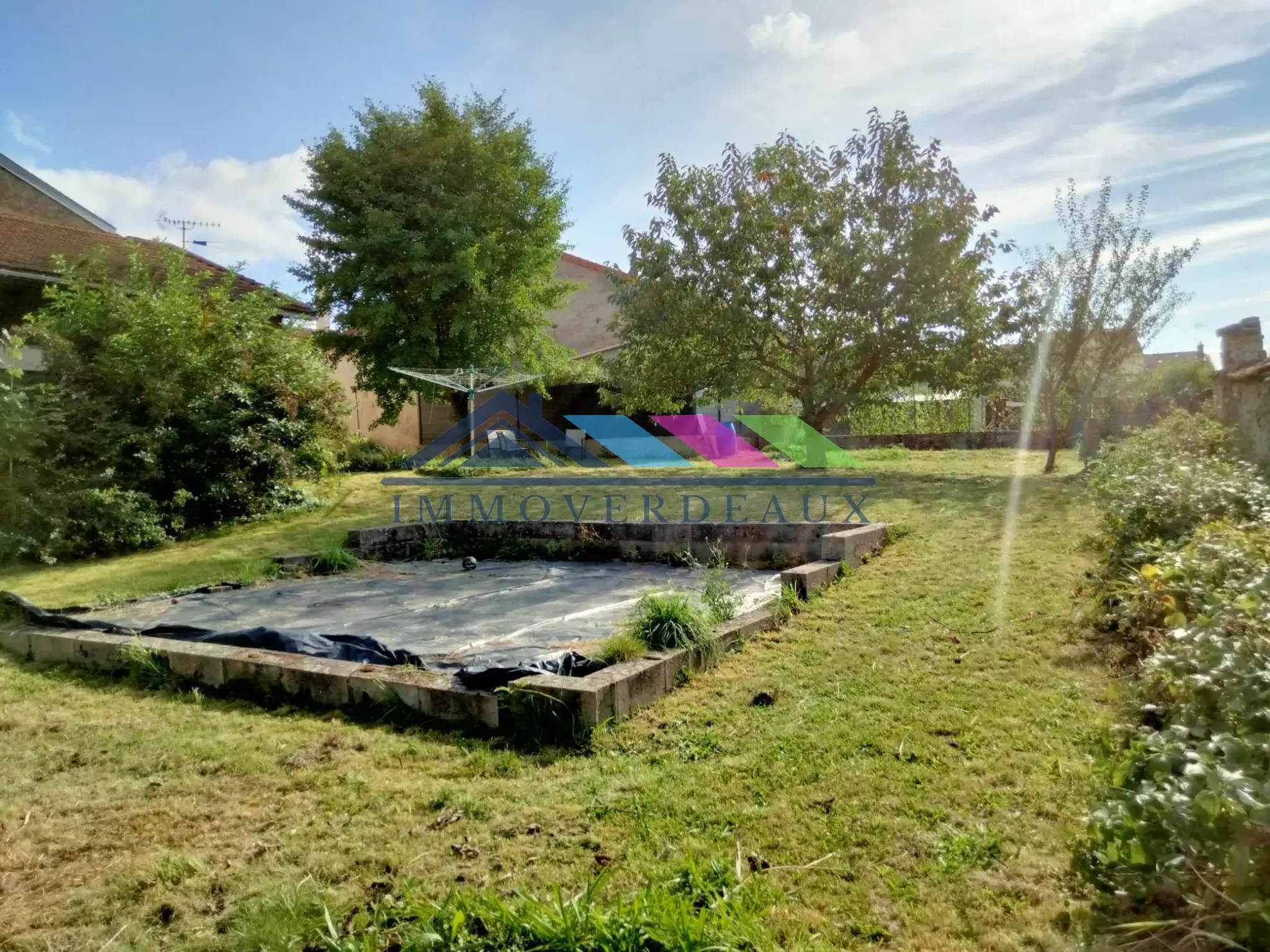 Maison rénovée à Drouville avec 4 chambres, jardin et terrasse 