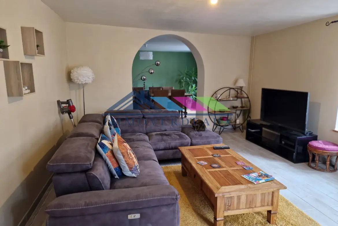 Maison rénovée à Drouville avec 4 chambres, jardin et terrasse 