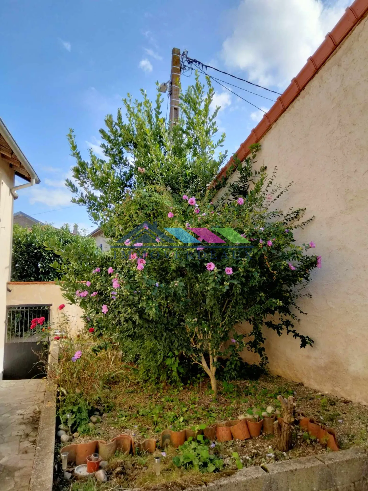 Maison rénovée à Drouville avec 4 chambres, jardin et terrasse 