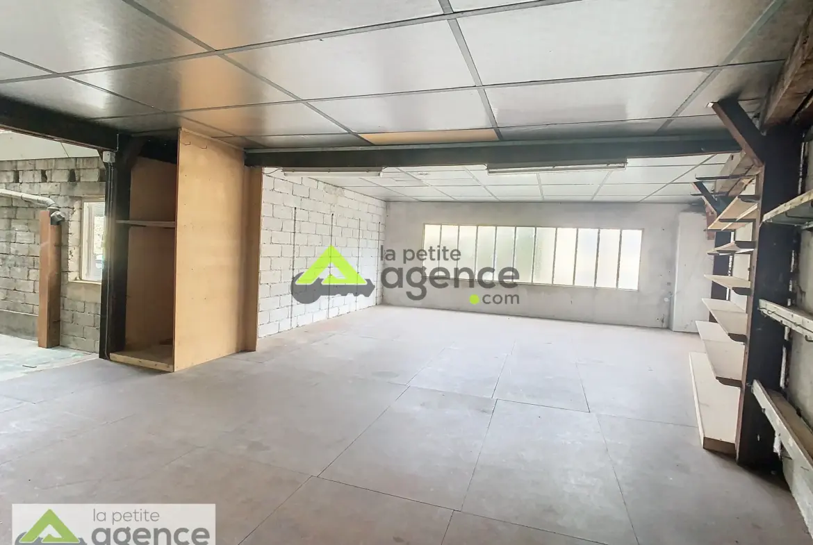 Local commercial à vendre à Bellegarde en Marche 