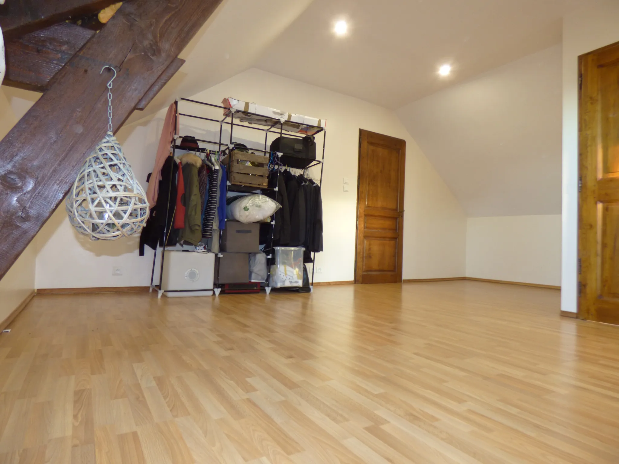 À vendre : Maison ancienne rénovée de 207 m² à Noyant 