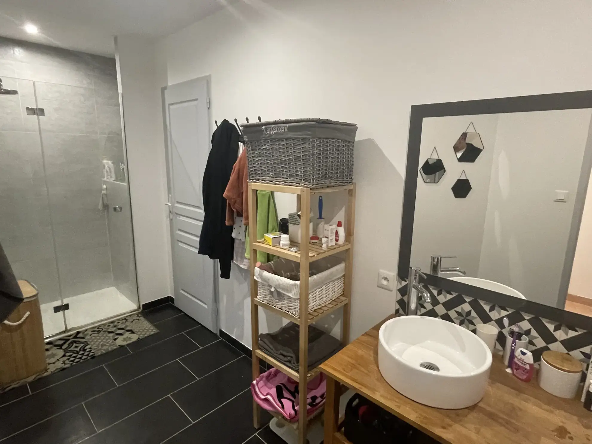 À vendre : Maison ancienne rénovée de 207 m² à Noyant 