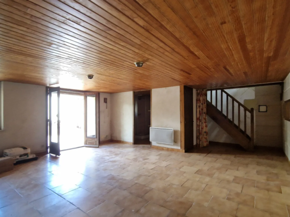 Maison individuelle à vendre à Lubersac, 88000 EUR 