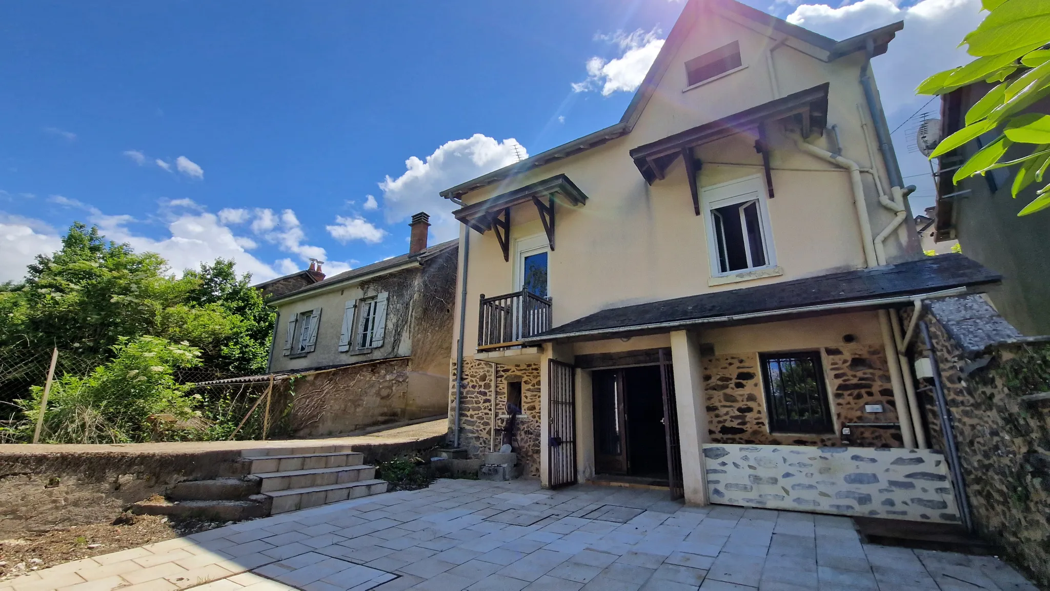 Maison individuelle à vendre à Lubersac, 88000 EUR 
