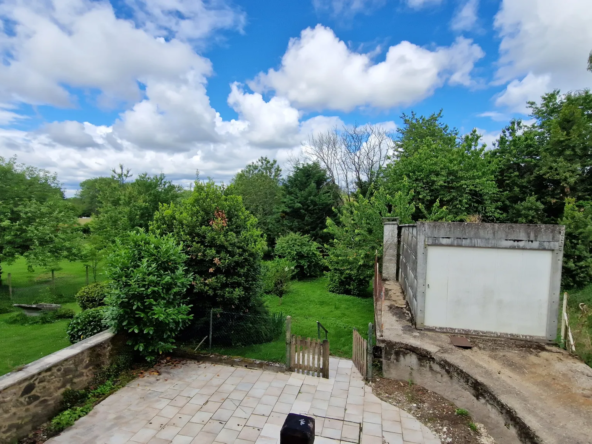 Maison individuelle à vendre à Lubersac, 88000 EUR 