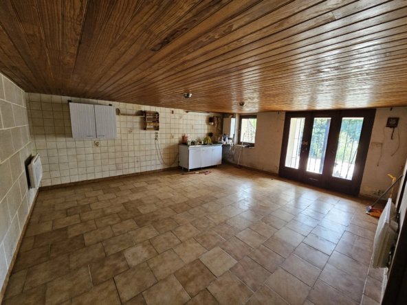 Maison individuelle à vendre à Lubersac, 88000 EUR 