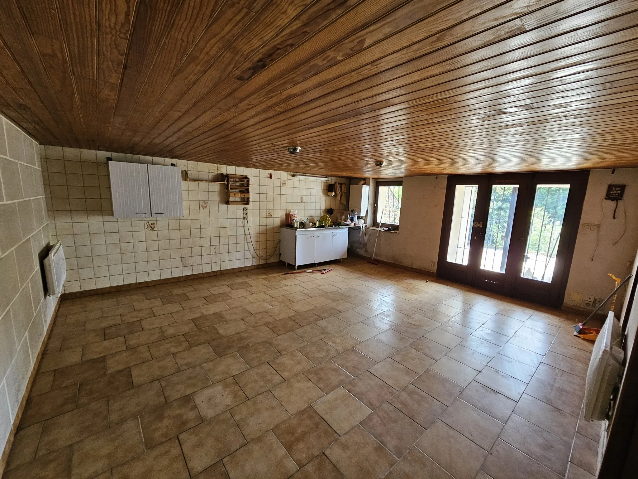 Maison individuelle à vendre à Lubersac, 88000 EUR 
