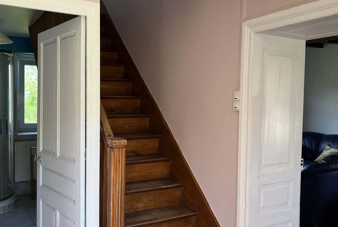 Maison rénovée à Teilhet avec vues sur la vallée - 3 chambres, 6660 m² 
