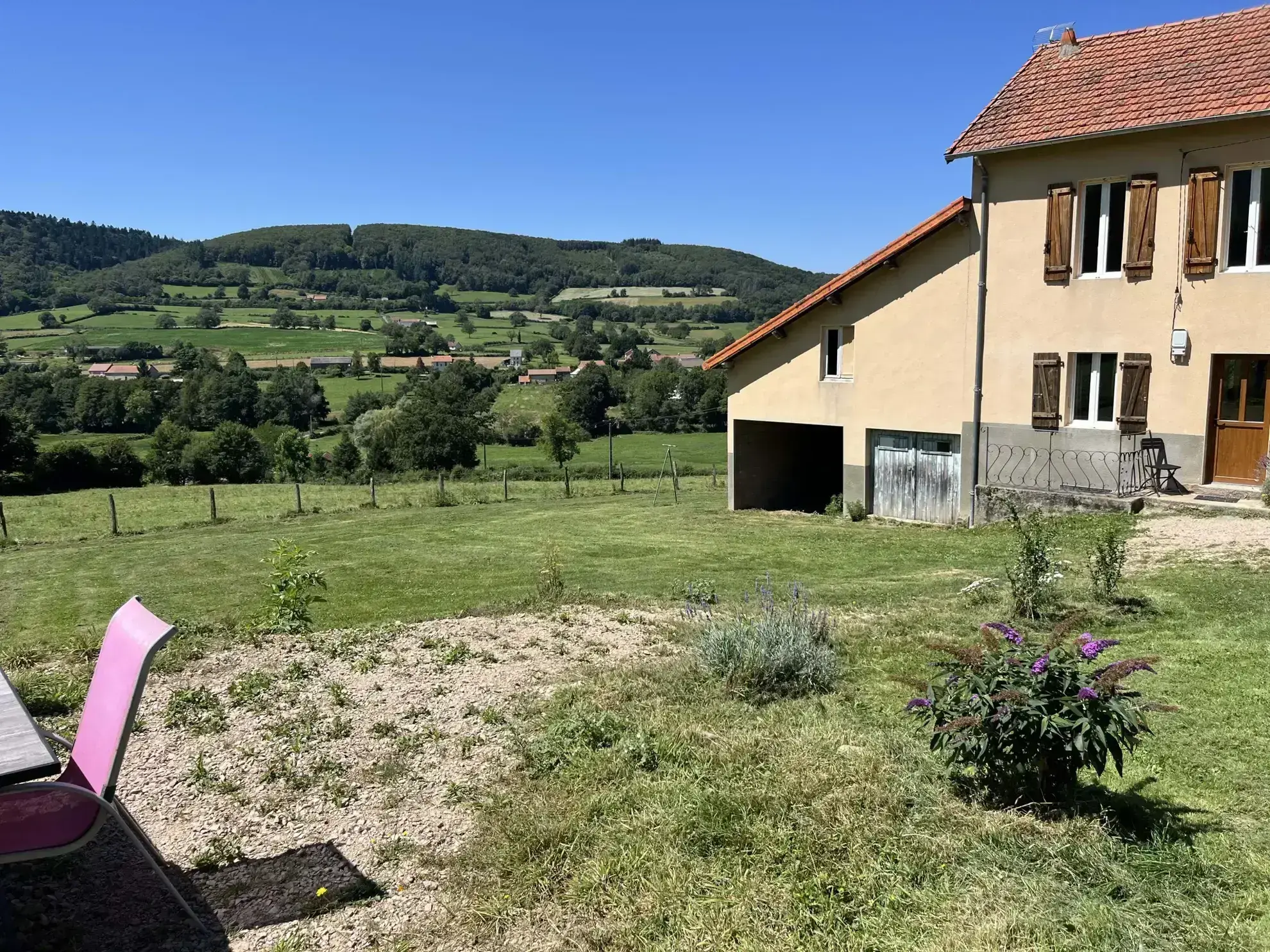 Maison rénovée à Teilhet avec vues sur la vallée - 3 chambres, 6660 m² 