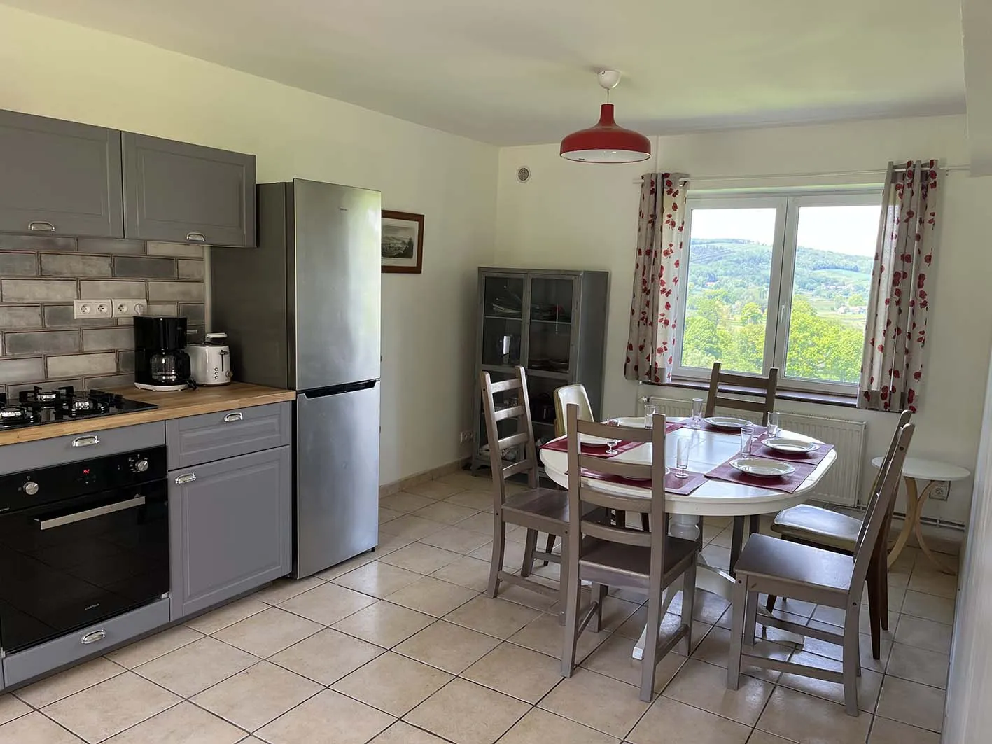 Maison rénovée à Teilhet avec vues sur la vallée - 3 chambres, 6660 m² 