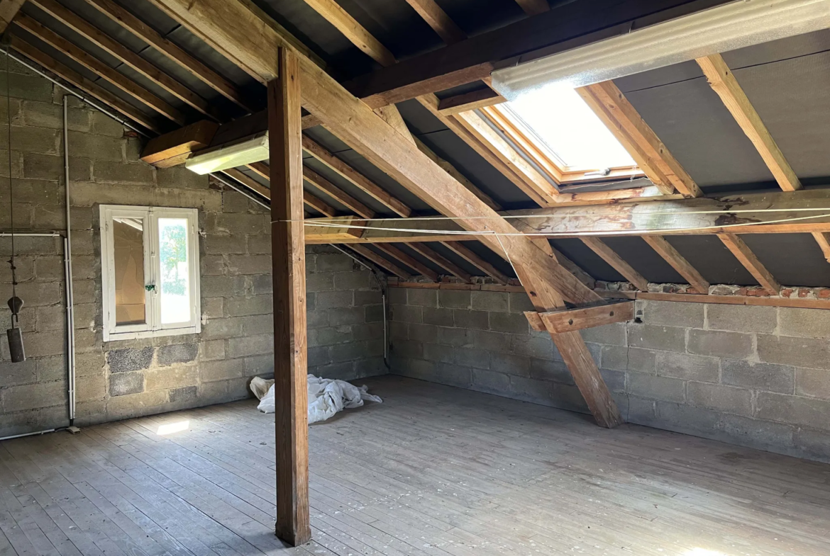 Maison rénovée à Teilhet avec vues sur la vallée - 3 chambres, 6660 m² 