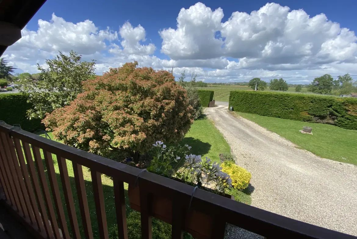 Maison à vendre 5 pièces avec garage et jardin à Loupiac de la Réole 
