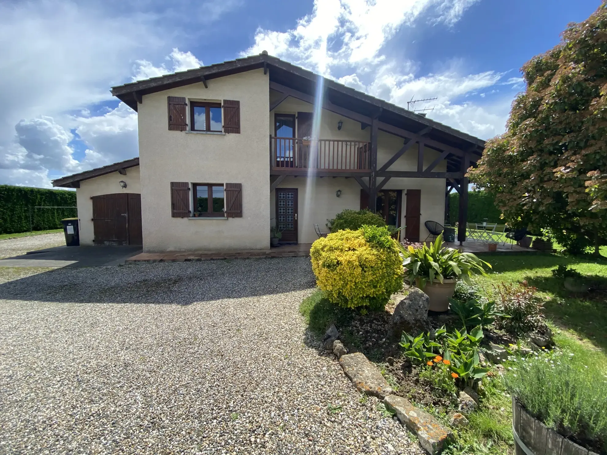 Maison à vendre 5 pièces avec garage et jardin à Loupiac de la Réole 