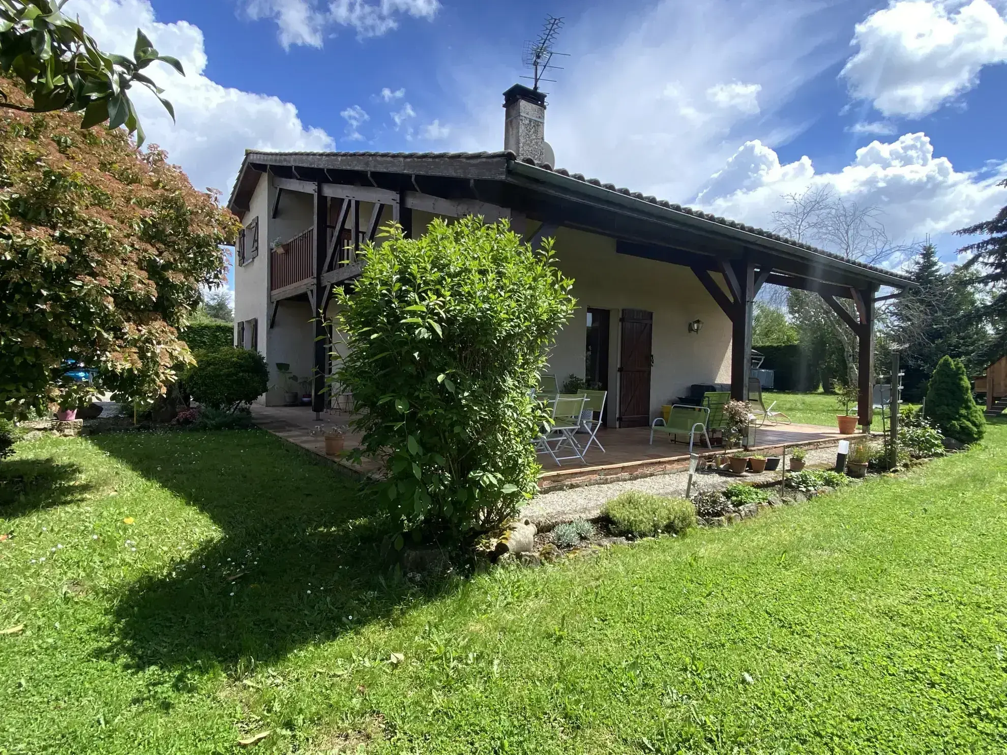 Maison à vendre 5 pièces avec garage et jardin à Loupiac de la Réole 
