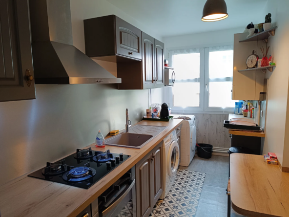 Ravissant F2 de 50m² à Plaisir avec Parking 