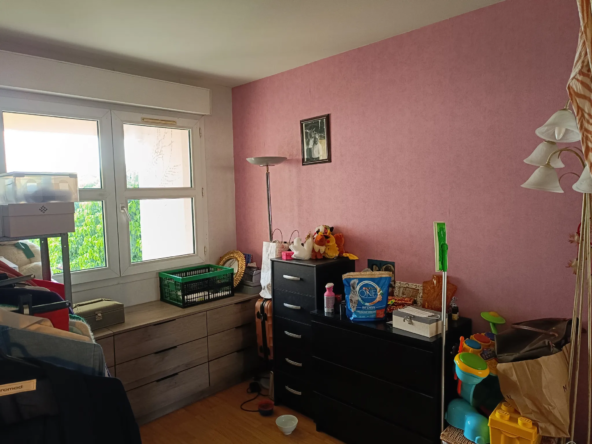 Ravissant F2 de 50m² à Plaisir avec Parking 