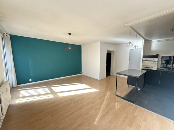 À vendre : Appartement lumineux de type 3 à Roubaix 