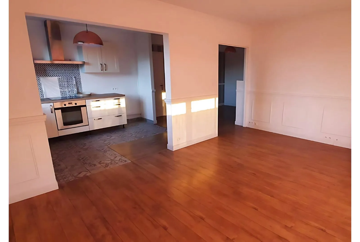 Appartement lumineux rénové à Gardanne - 75 m², 3 chambres au prix de 223 000 € 