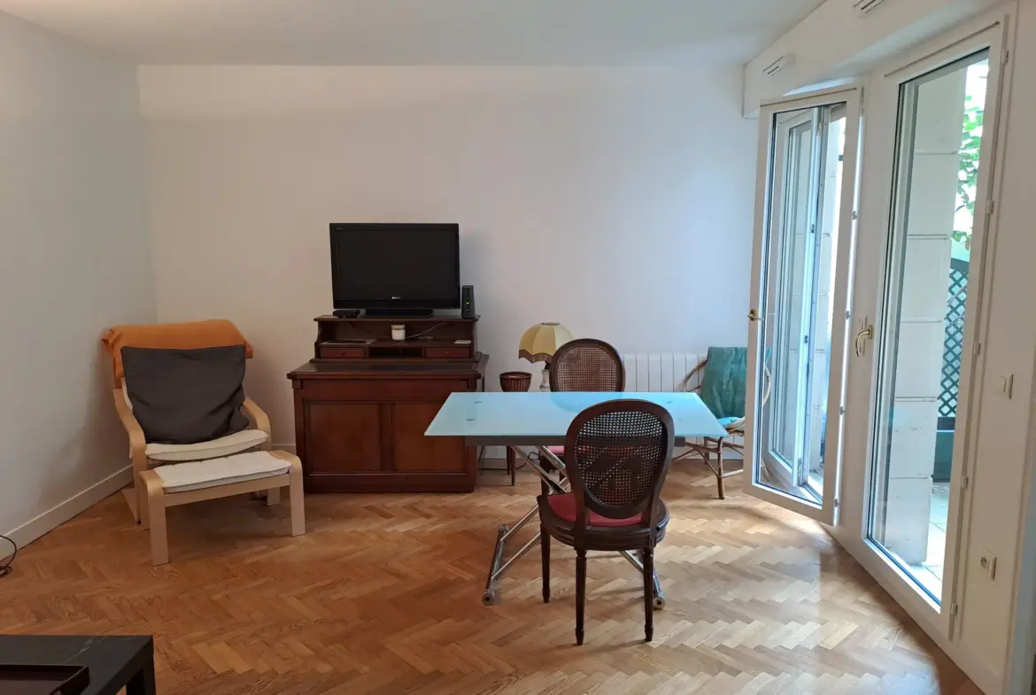 Studio Résidence de Services à Issy-les-Moulineaux en Vente 