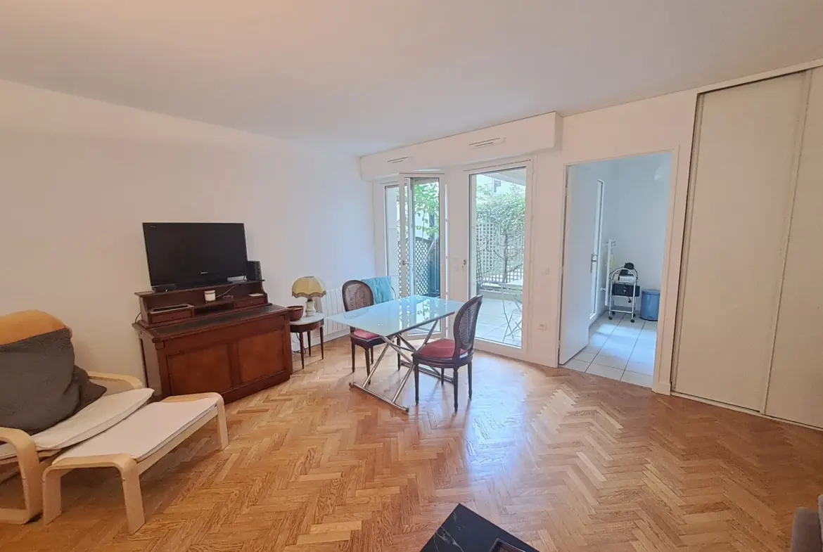 Studio Résidence de Services à Issy-les-Moulineaux en Vente 