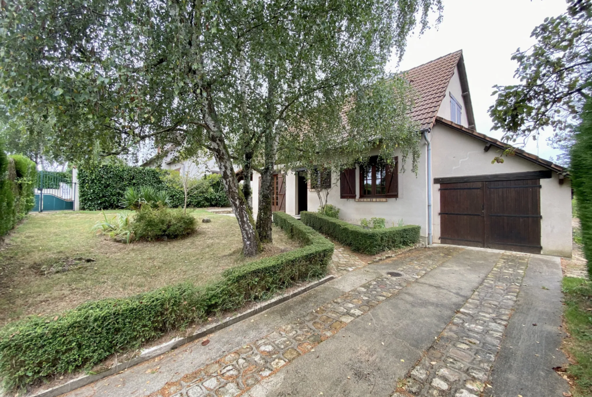 Maison familiale à Maray - Grande maison à la campagne 